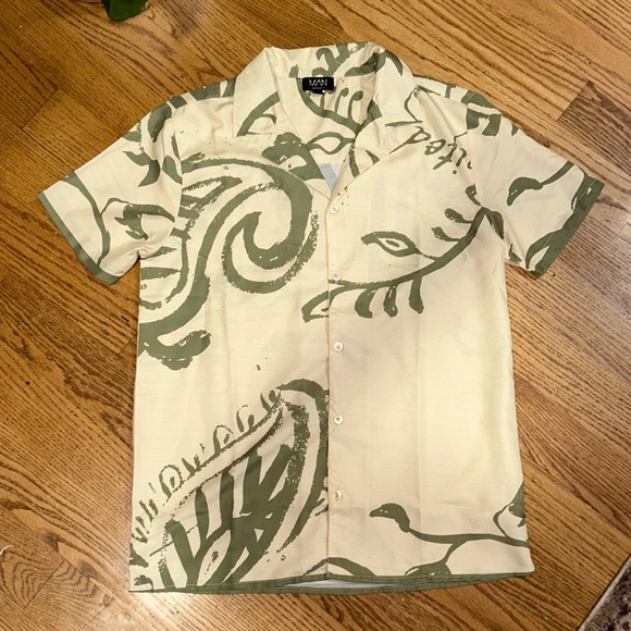 Boohoo MAN Classic Collar Short sleeve Shirt - Picture 1 of 3